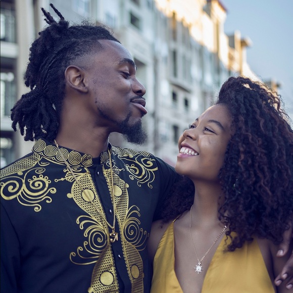 Meet your Posher, Alyssa - Picture 2 of 6